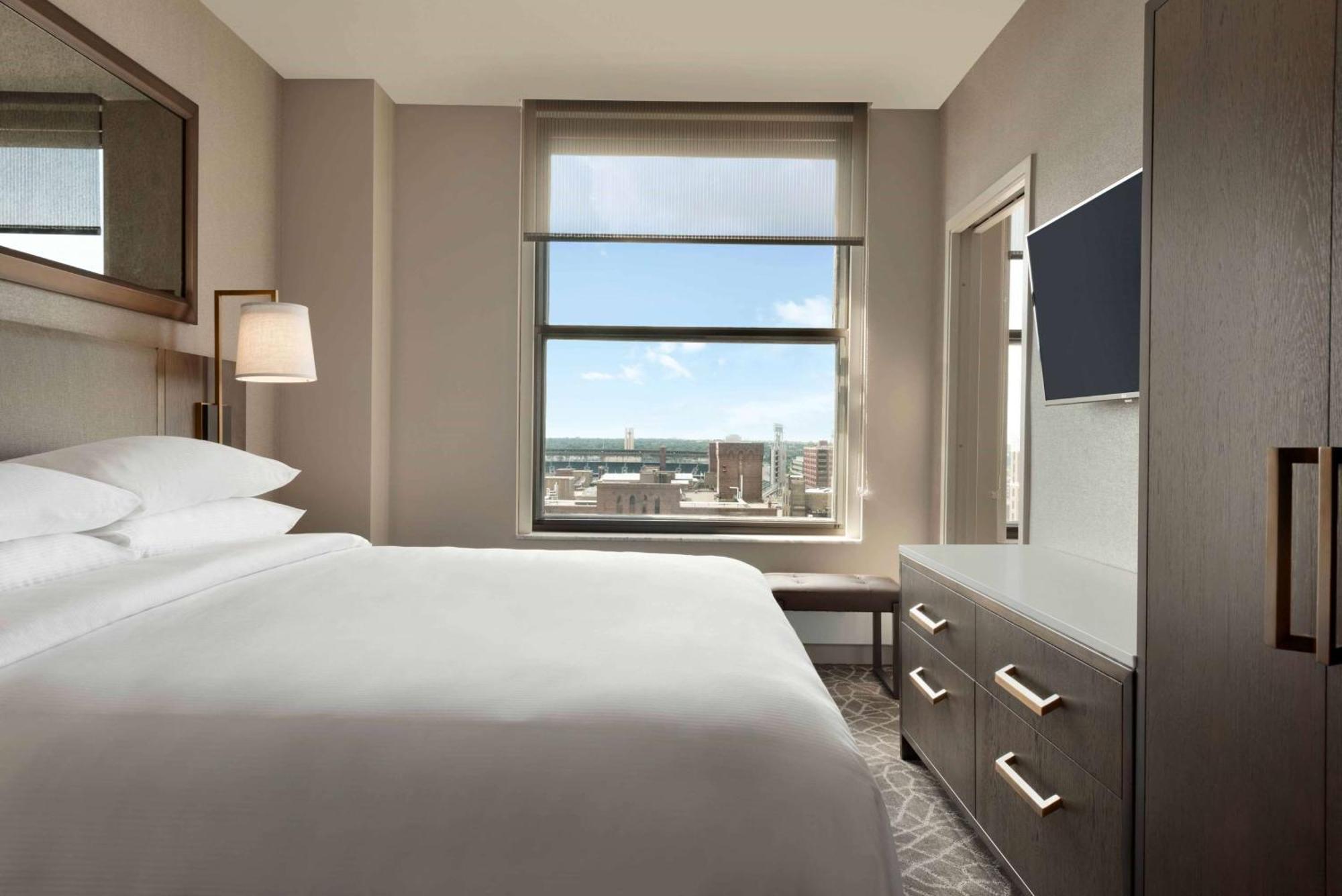 Embassy Suites By Hilton Minneapolis Downtown Hotel Exteriér fotografie
