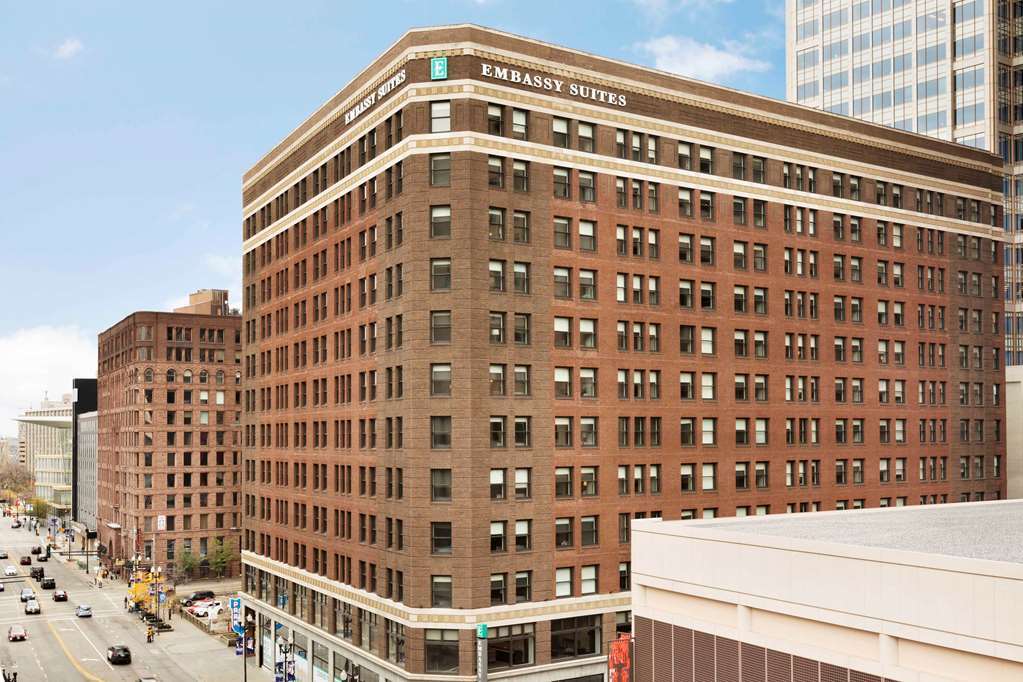 Embassy Suites By Hilton Minneapolis Downtown Hotel Exteriér fotografie