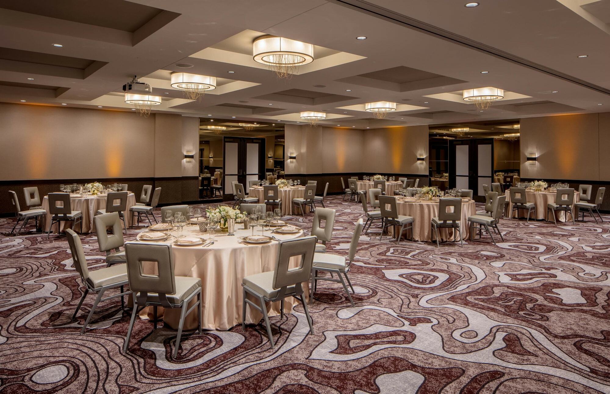 Embassy Suites By Hilton Minneapolis Downtown Hotel Exteriér fotografie